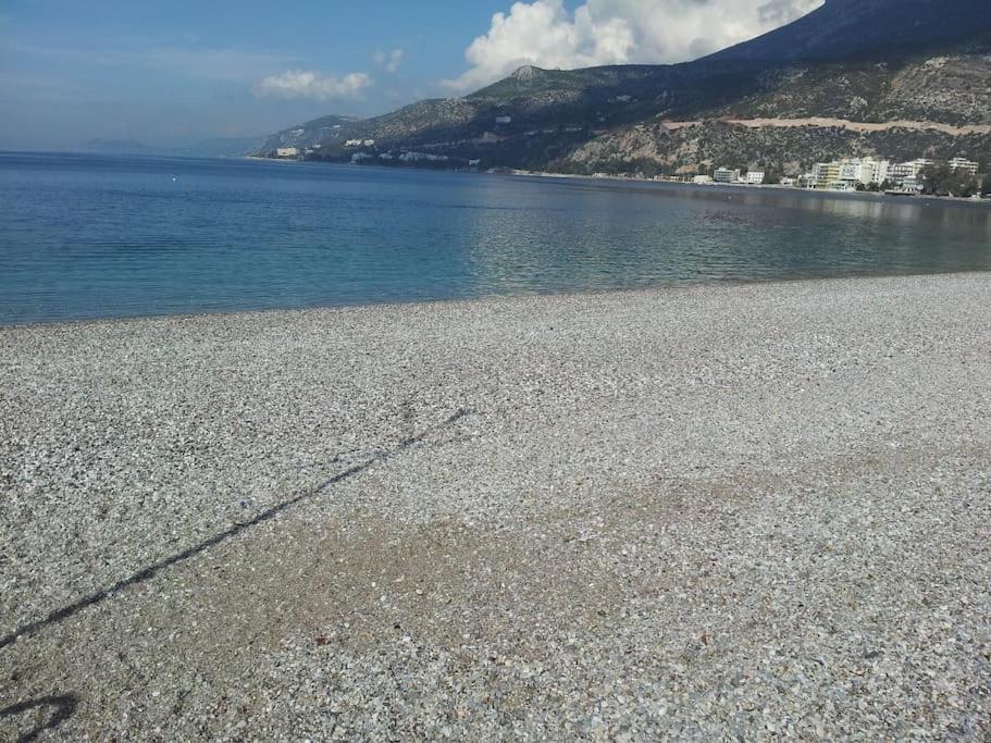 Cozy Seaside Apartment Loutraki 외부 사진