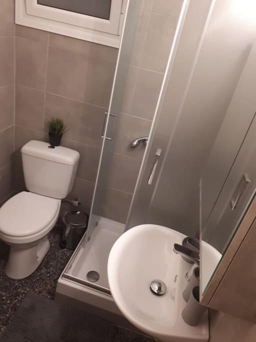 Cozy Seaside Apartment Loutraki 외부 사진